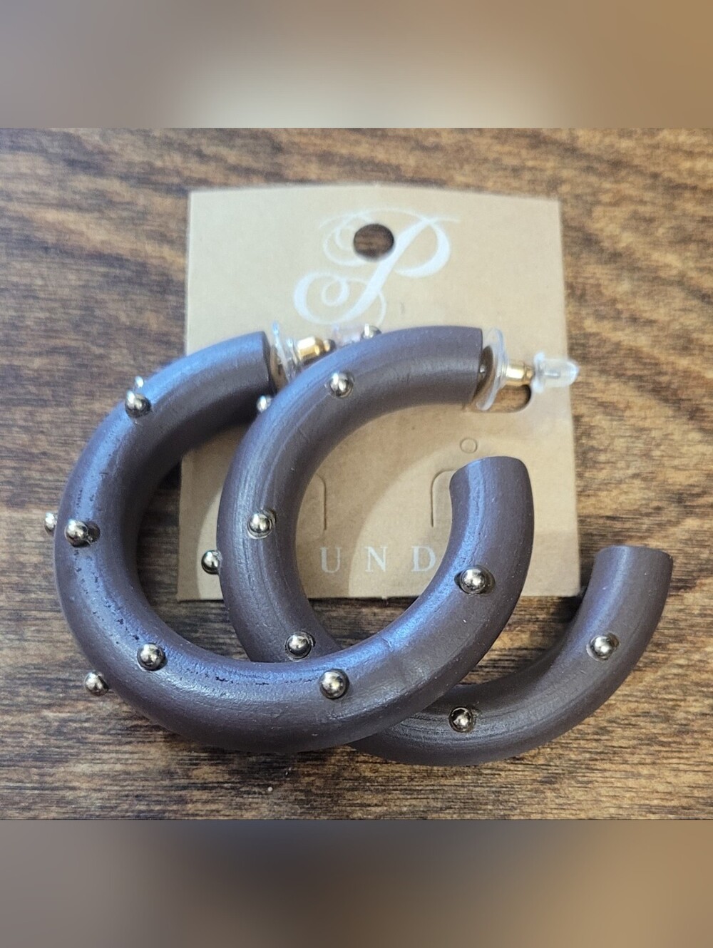 (12) PLUNDER Wooden Hoop Earrings With Studs
